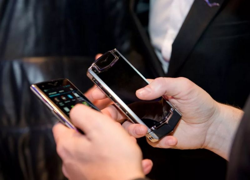 Самозанятый ремонтник регистрируется онлайн